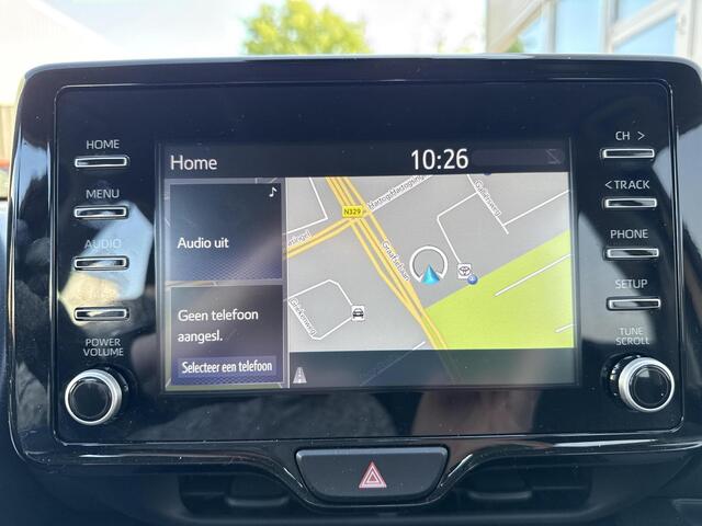 Toyota YARIS 1.5 Hybrid Active **NAVIGATIE/ ALL SEASON BANDEN/ 36 MAANDEN GARANTIE**