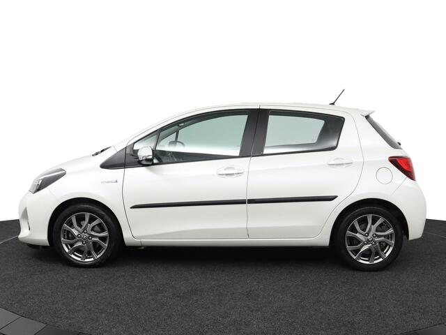 Toyota YARIS 1.5 Hybrid Dynamic | Navigatie | Cruise Control | Parkeercamera |