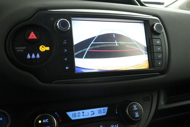 Toyota YARIS 1.5 Hybrid Dynamic | Navigatie | Cruise Control | Parkeercamera |