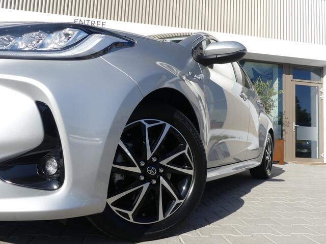 Toyota YARIS 1.5 Hybrid Dynamic | Camera | Stoelverwarming