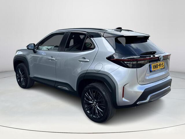 Toyota YARIS Cross 1.5 Hybrid Adventure | Two-tone| Navigatie | Stoelverwarming | Camera achter |