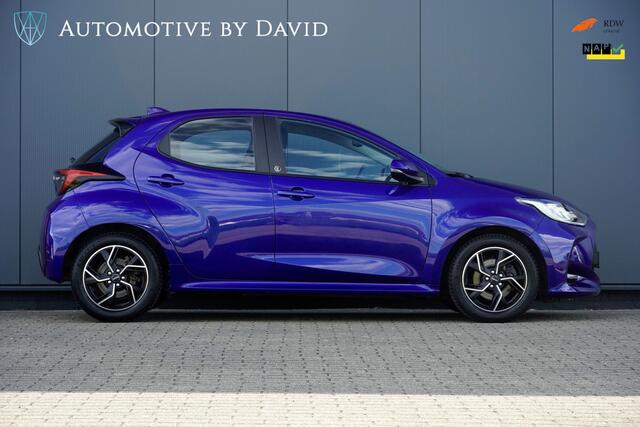 Toyota YARIS 1.5 115 pk HYBRID DYNAMIC AUTOMAAT / FABRIEKSGARANTIE / ADAPTIEVE CRUISE CONTROL / APPLE CARPLAY / NAVIGATIE / ACC / ACHTERUITRIJCAMERA / KEYLESS ENTRY / LED KOPLAMPEN