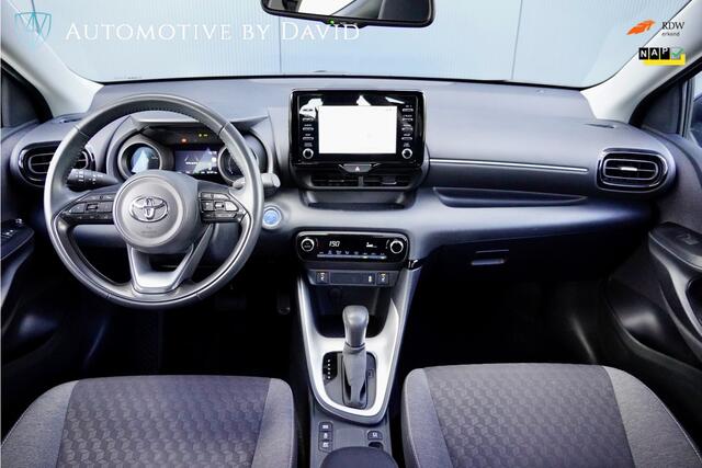 Toyota YARIS 1.5 115 pk HYBRID DYNAMIC AUTOMAAT / FABRIEKSGARANTIE / ADAPTIEVE CRUISE CONTROL / APPLE CARPLAY / NAVIGATIE / ACC / ACHTERUITRIJCAMERA / KEYLESS ENTRY / LED KOPLAMPEN