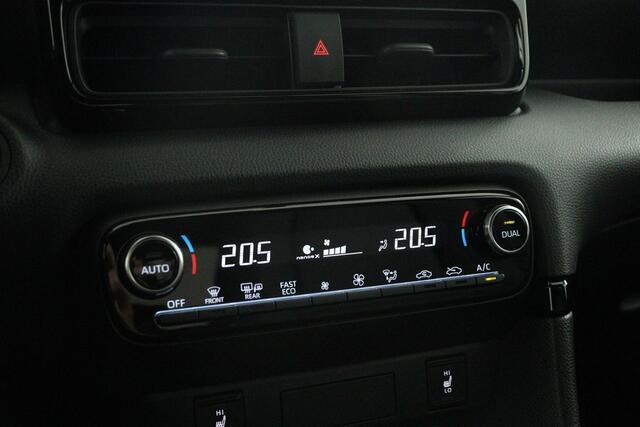 Toyota YARIS 1.5 Hybrid 130 Executive | Apple Carplay/Android auto | Parkeersensoren | Stoel/Stuurverwarming | Navigatie |