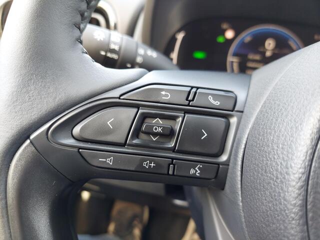 Toyota YARIS Cross 1.5 Hybrid 130 Team D | APP NAVI | NIEUWE AUTO !!