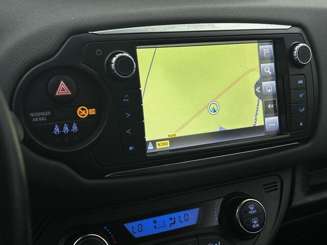 Toyota YARIS 1.5 Hybrid Lease Limited | Navigatie | Dealer Onderhouden | Camera | Parkeersensor | Cruise Control |
