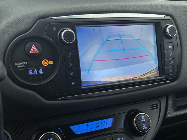 Toyota YARIS 1.5 Hybrid Lease Limited | Navigatie | Dealer Onderhouden | Camera | Parkeersensor | Cruise Control |