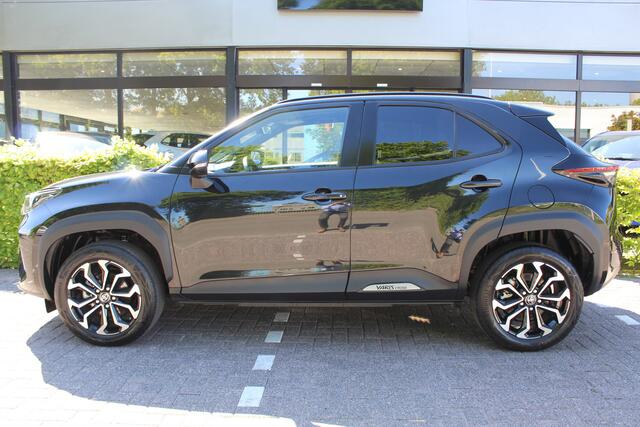 Toyota YARIS Cross 1.5 Hybrid Dynamic Plus | Rijklaar | Panoramadak | Head Up | Stoel-/stuurverw. | LED | Keyless | Apple/Android | Navi
