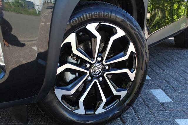 Toyota YARIS Cross 1.5 Hybrid Dynamic Plus | Rijklaar | Panoramadak | Head Up | Stoel-/stuurverw. | LED | Keyless | Apple/Android | Navi