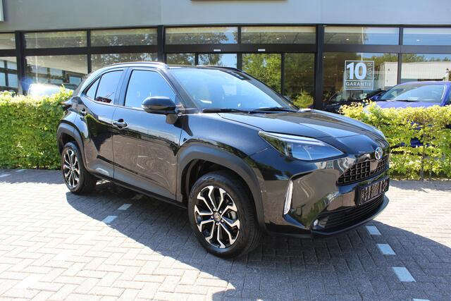 Toyota YARIS Cross 1.5 Hybrid Dynamic Plus | Rijklaar | Panoramadak | Head Up | Stoel-/stuurverw. | LED | Keyless | Apple/Android | Navi