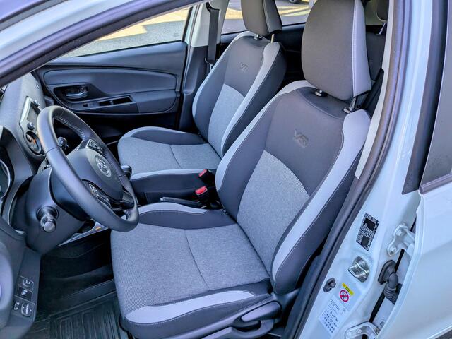 Toyota YARIS 1.5 VVT-i Y20,Navi,PDC,1 jaar garantie