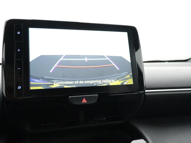 Toyota YARIS Cross 1.5 Hybrid Dynamic Apple Carplay | 17 inch LM-velgen | Getinte ramen | Achteruitrijcamera |