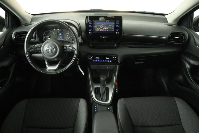 Toyota YARIS 1.5 Hybrid Active | Apple Carplay/Android Auto | Trekhaak | Navigatie |