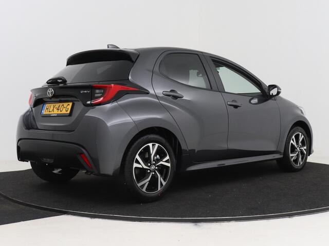 Toyota YARIS 1.5 Hybrid 115 Dynamic Limited | Stoelverwarming | Stuurverwarming |