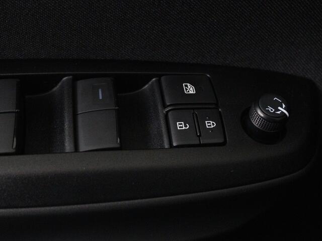Toyota YARIS Cross 1.5 Hybrid 115 First Edition | Parkeersensoren |