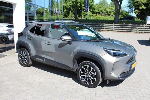 Toyota YARIS Cross 1.5 Hybrid Dynamic Navigatie, Adaptive Cruise, Clima, Camera