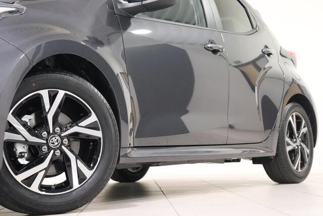 Toyota YARIS 1.5 Hybrid 115 Dynamic Comfort Pack, Blind Spot, Apple Carplay, Android Auto, Stoelverwarming, Stuurverwarming, Parkeersensoren, LED verlichting, 16 inch LM velgen!