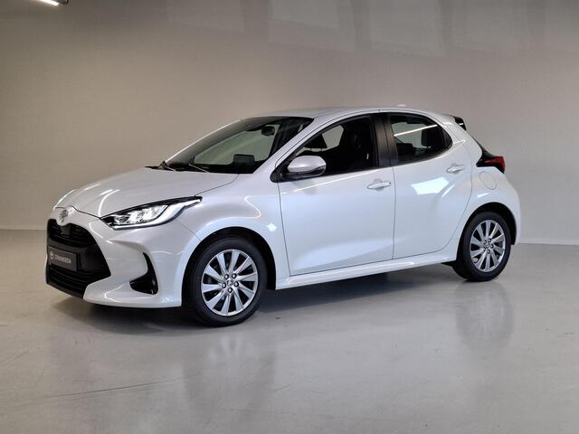 Toyota YARIS 1.5 VVT-i Dynamic Handgeschakeld | stoel/stuur verwarming | LED | Carplay | Keyless |