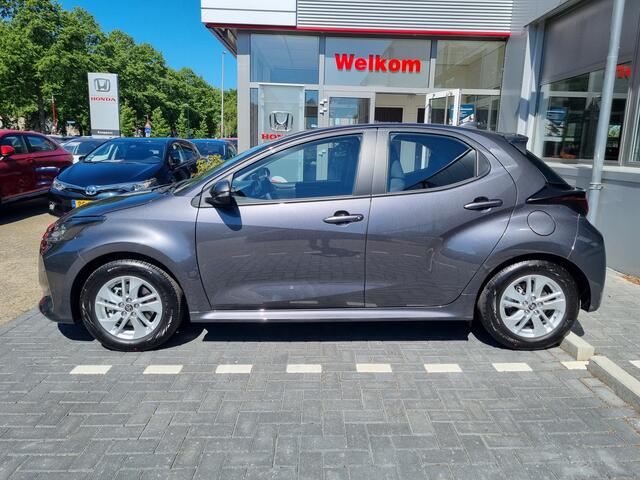 Toyota YARIS 1.5 Hybrid 115 Active PLUS Parkeersensoren V+A, Lichtmetalen velgen, Stoelverwarming , All-in Rijklaarprijs