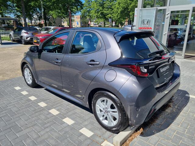 Toyota YARIS 1.5 Hybrid 115 Active PLUS Parkeersensoren V+A, Lichtmetalen velgen, Stoelverwarming , All-in Rijklaarprijs