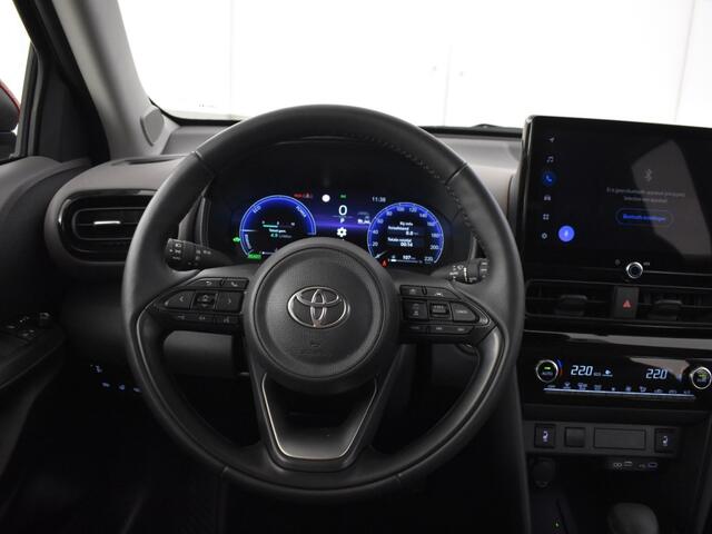 Toyota YARIS 1.5 Hybrid 130 Executive | Parkeersensoren | Stuur en Stoelverwa