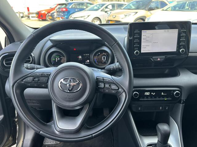Toyota YARIS 1.5 Hybrid Dynamic SLECHTS 23.714KM, STOELVERWAMING, ZEER NETTE AUTO!