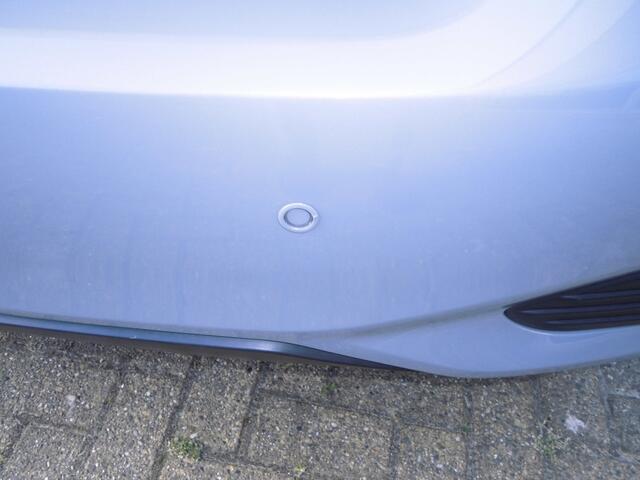 Toyota YARIS 1.5 Hybrid Dynamic Automaat two-tone-camera-pdc