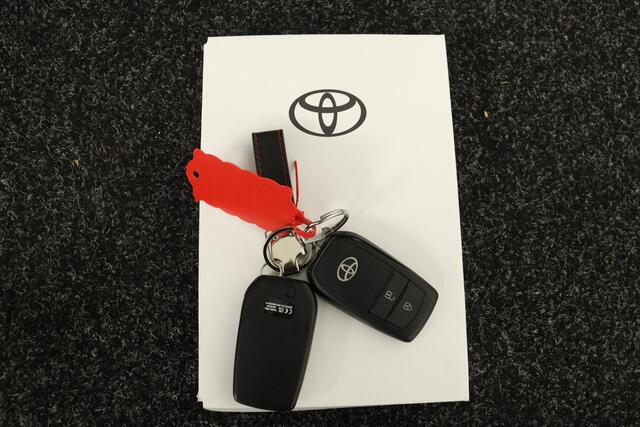 Toyota YARIS Cross 1.5 Hybrid 115 First Edition | Apple Carplay/Android Auto | Navigatie | Parkeercamera | Adaptieve Cruise-Control |