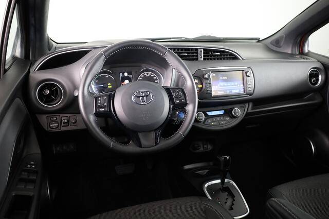 Toyota YARIS 1.5 Hybrid Executive Limited | Half lederen bekleding | 16' LM velgen |