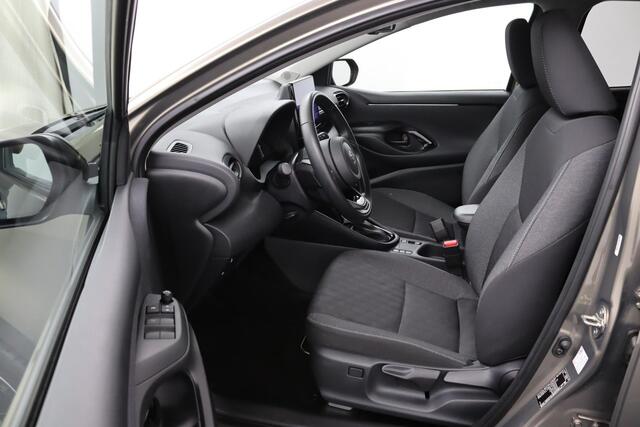 Toyota YARIS 1.5 Hybrid 115 First Edition | Demo voordeel | Navigatie | Keyless Entry | Climate Control | Automaat |
