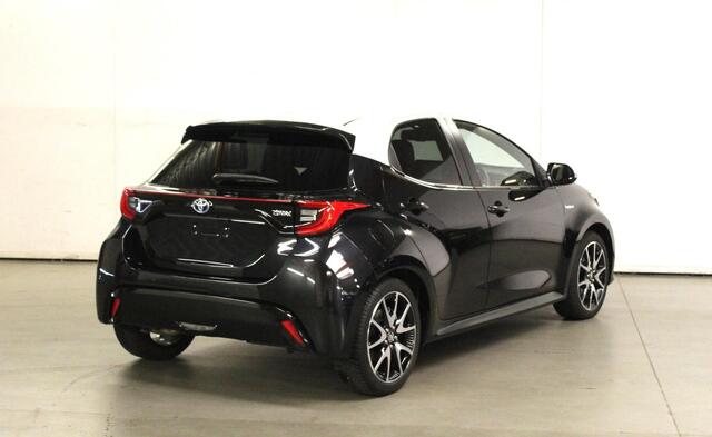 Toyota YARIS 1.5 Hybrid Dynamic Apple Carplay/Android Auto Stoelverw. / Parkeer Sens.