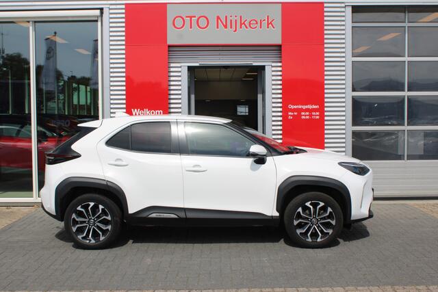 Toyota YARIS Cross 1.5 Hybrid First Edition *Met trekhaak!*