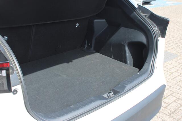 Toyota YARIS Cross 1.5 Hybrid First Edition *Met trekhaak!*