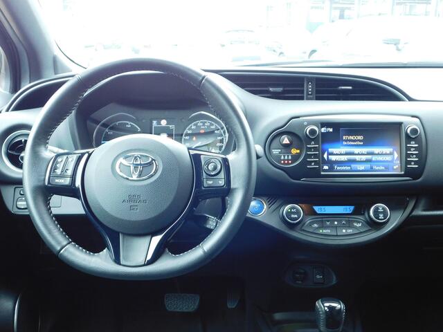 Toyota YARIS 1.5 Hybrid Executive | trekhaak