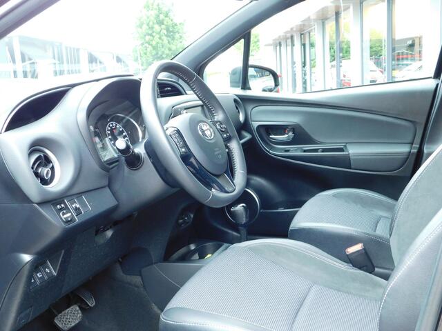 Toyota YARIS 1.5 Hybrid Executive | trekhaak
