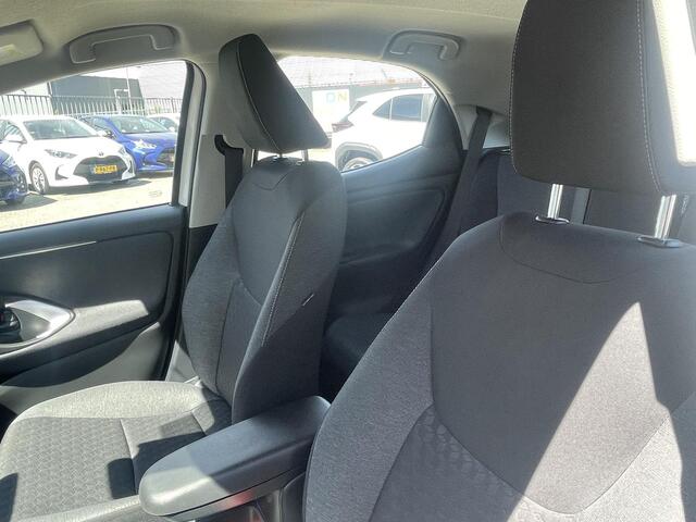 Toyota YARIS 1.5 Hybrid Dynamic