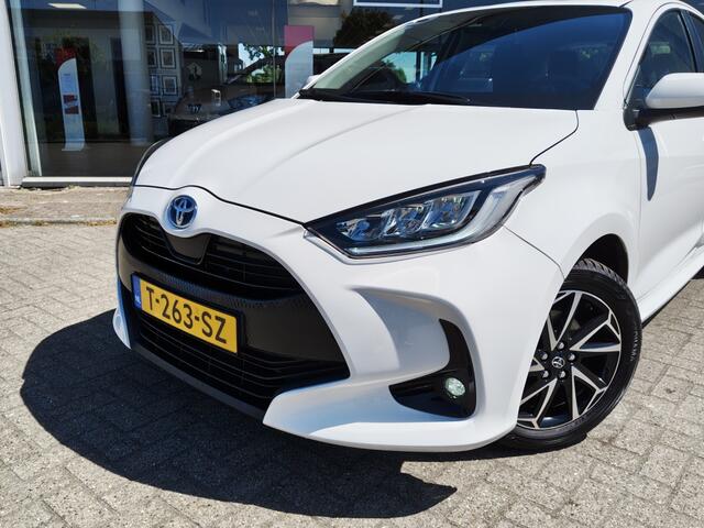 Toyota YARIS 1.5 Hybrid Dynamic | Keyless Entry & Start | Android Auto, Apple
