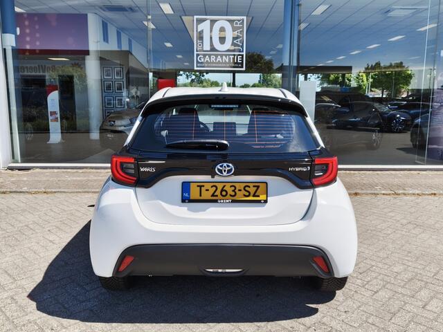 Toyota YARIS 1.5 Hybrid Dynamic | Keyless Entry & Start | Android Auto, Apple