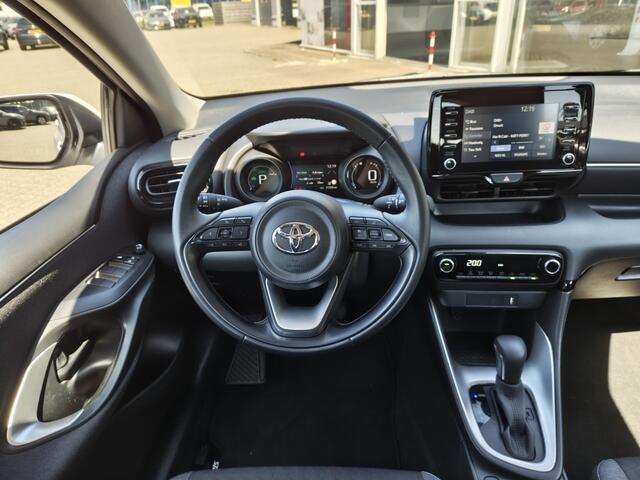Toyota YARIS 1.5 Hybrid Dynamic | Keyless Entry & Start | Android Auto, Apple