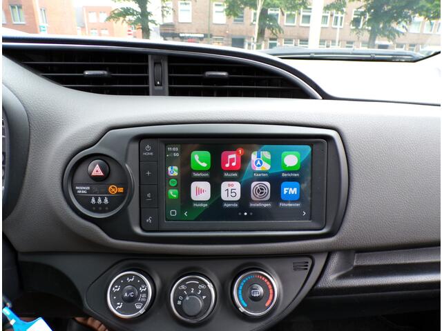 Toyota YARIS 1.0 VVT-i Connect APPLE CARPLAY......
