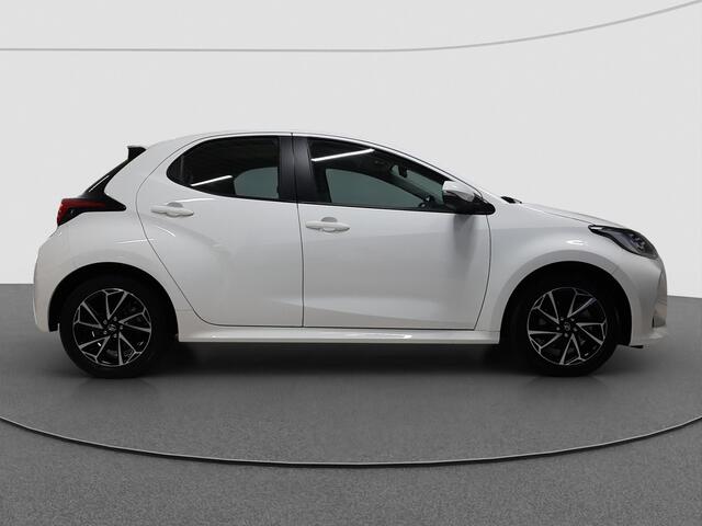 Toyota YARIS 1.5 Hybrid TeamNL | Apple CarPlay | Camera | LM Velgen | Trekhaak |