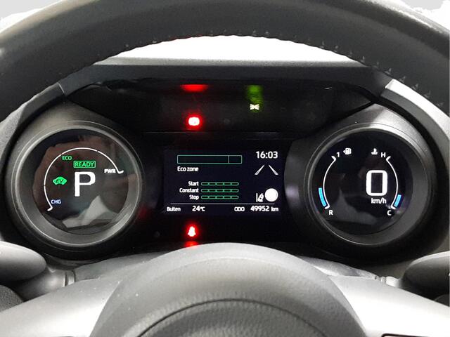 Toyota YARIS 1.5 Hybrid TeamNL | Apple CarPlay | Camera | LM Velgen | Trekhaak |