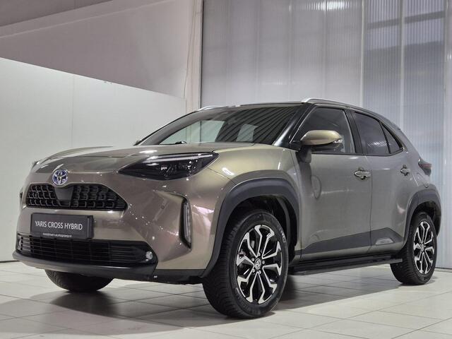 Toyota YARIS Cross 1.5 Hybrid | Afn. Trekhaak | Treeplanken | Parkeersensoren v+ a | Smart key | Privacy glass | Apple Carplay & Android Auto | Navigatie