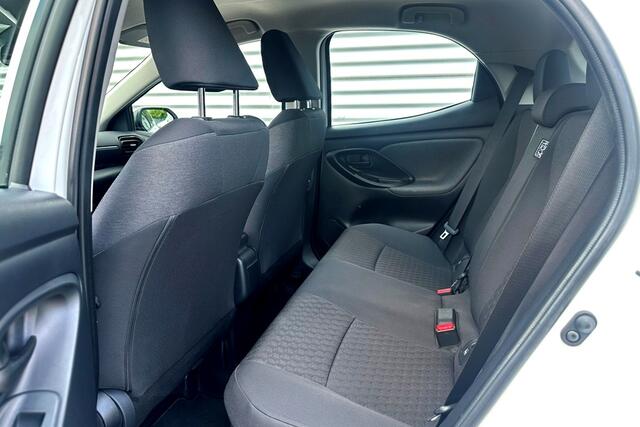 Toyota YARIS 1.5 Hybrid Dynamic Carplay / Camera