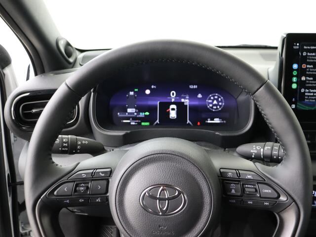 Toyota YARIS 1.5 Hybrid 130 Launch Edition Demo