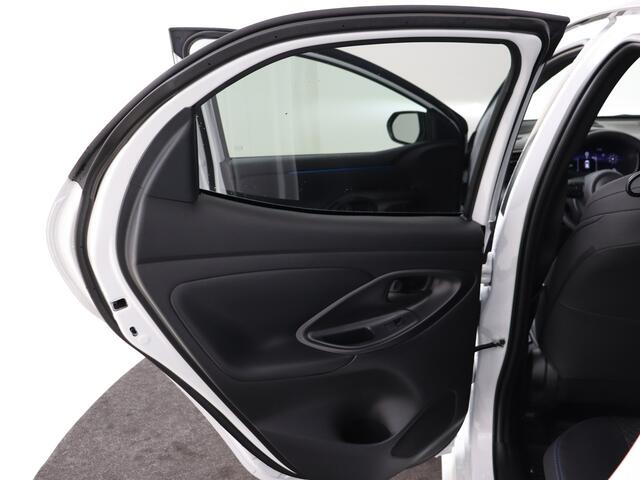 Toyota YARIS 1.5 Hybrid 130 Launch Edition Demo