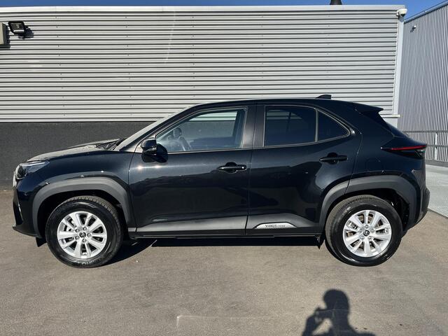 Toyota YARIS Cross 1.5 Hybrid Dynamic Edition Incl: AppleCarPlay / AndroidAuto, Navigatie, Parkeersensoren, Smart key, Privacy glass, Achteruitrijcamera, Adaptieve cruise control