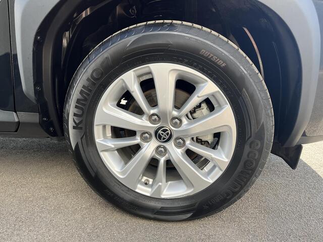 Toyota YARIS Cross 1.5 Hybrid Dynamic Edition Incl: AppleCarPlay / AndroidAuto, Navigatie, Parkeersensoren, Smart key, Privacy glass, Achteruitrijcamera, Adaptieve cruise control