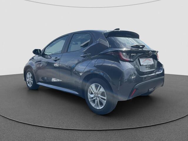 Toyota YARIS 1.5 Hybrid 115 Active Winterpack | PDC V+A | Carplay | ACC | NIEUW RIJKLAAR