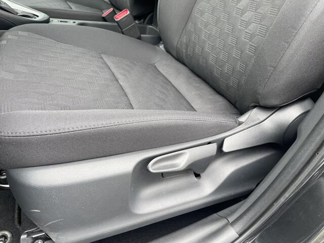 Toyota YARIS 1.5 Hybrid 115 Active Winterpack | PDC V+A | Carplay | ACC | NIEUW RIJKLAAR